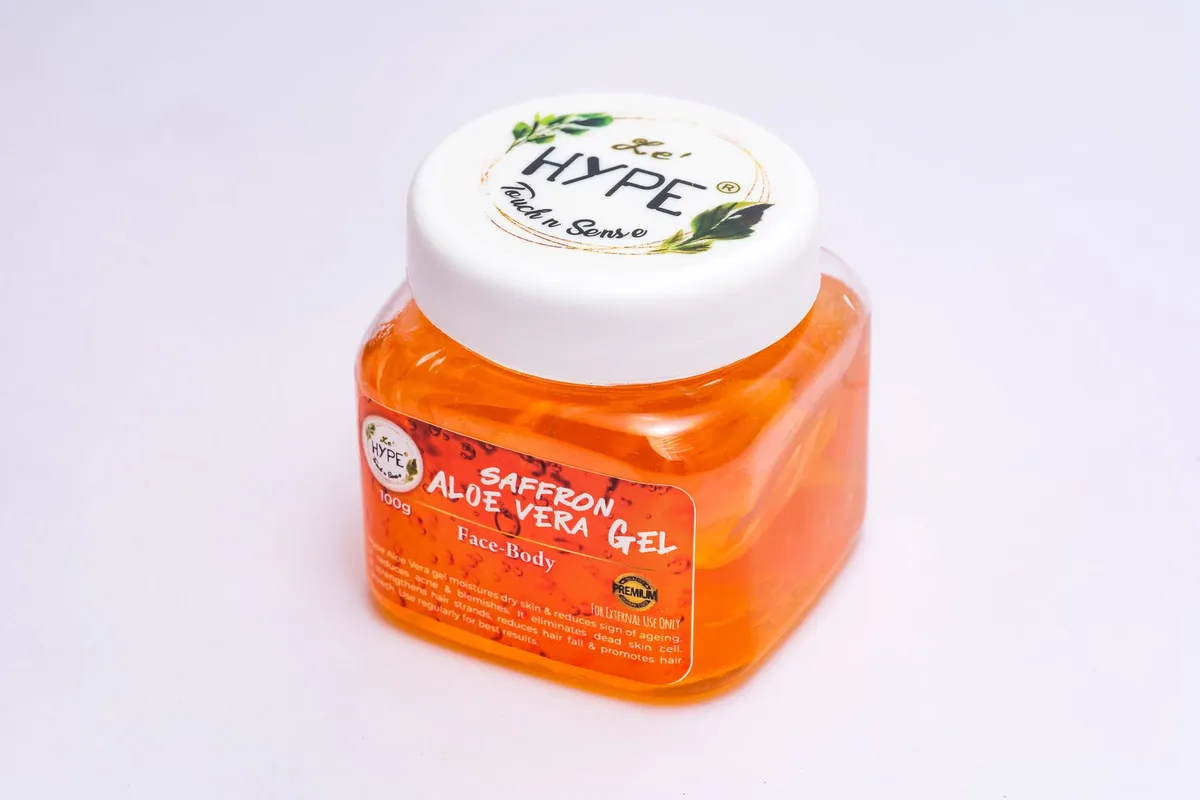 Produits de soin simples et sans parfum, notamment contenant de l'aloe vera, pour apaiser la peau